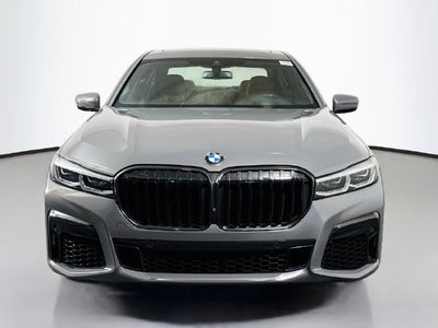 2022 BMW 7 Series 740i