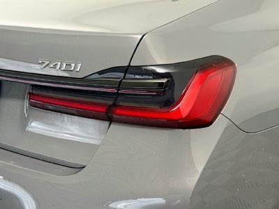 2022 BMW 7 Series 740i