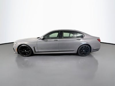 2022 BMW 7 Series 740i