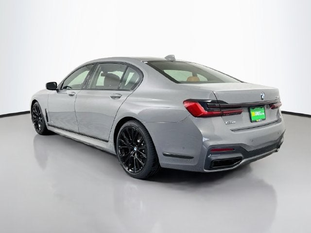2022 BMW 7 Series 740i