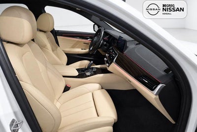 2019 BMW 5 Series 530i