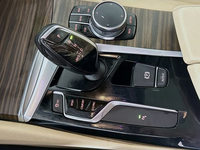 2017 BMW 5 Series 540i