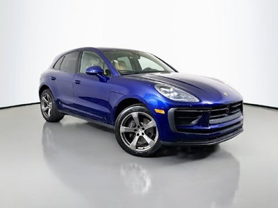 2023 Porsche Macan Base