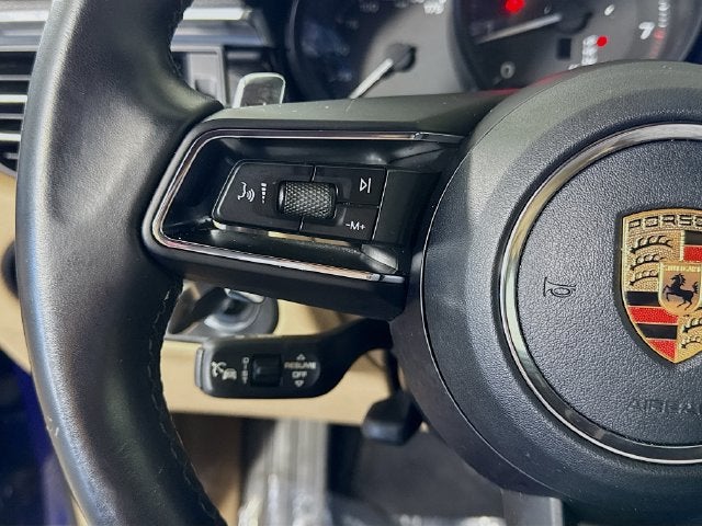 2023 Porsche Macan Base