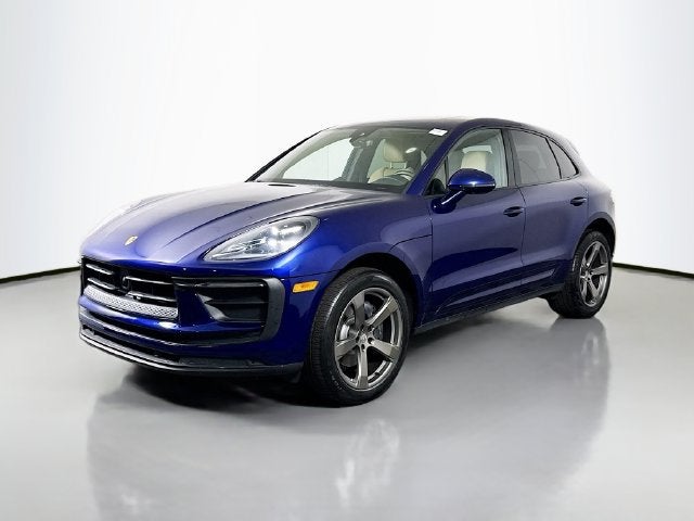 2023 Porsche Macan Base