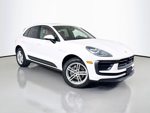 2023 Porsche Macan Base
