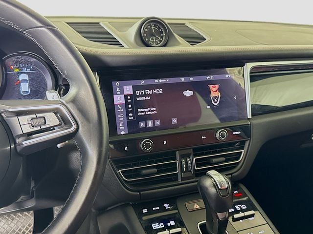 2023 Porsche Macan Base