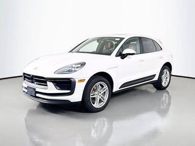 2023 Porsche Macan Base