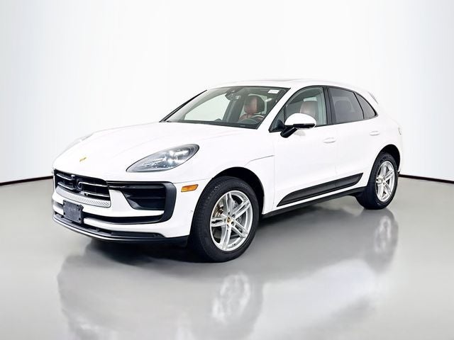 2023 Porsche Macan Base
