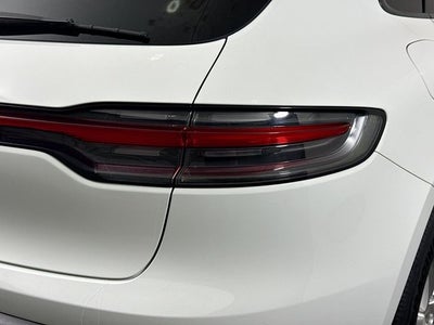 2023 Porsche Macan Base