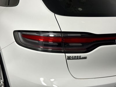 2023 Porsche Macan Base