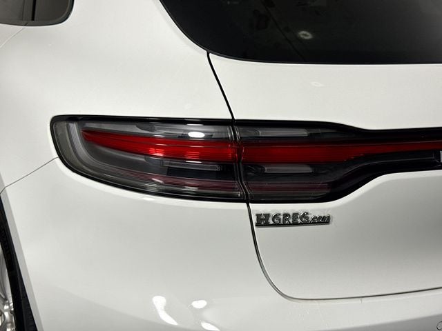 2023 Porsche Macan Base