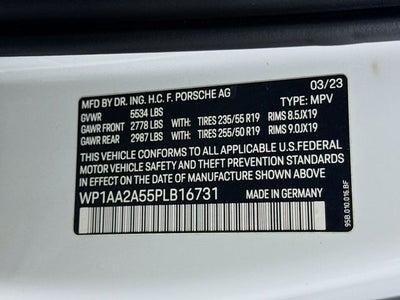 2023 Porsche Macan Base