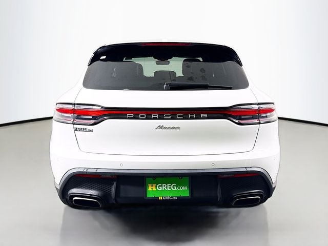 2023 Porsche Macan Base