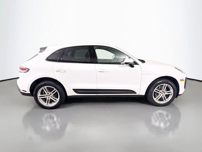 2023 Porsche Macan Base