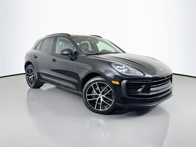 2022 Porsche Macan Base