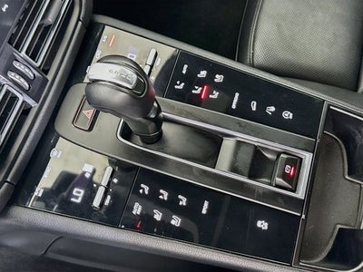 2022 Porsche Macan Base