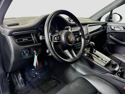 2022 Porsche Macan Base