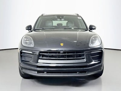 2022 Porsche Macan Base