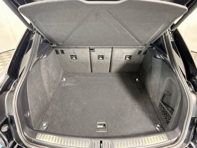 2022 Porsche Macan Base