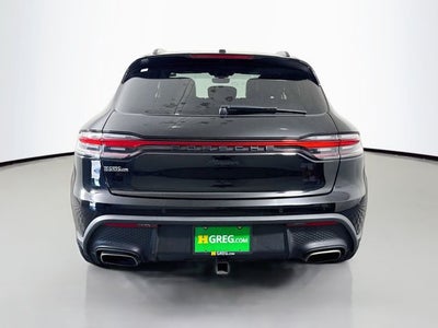 2022 Porsche Macan Base