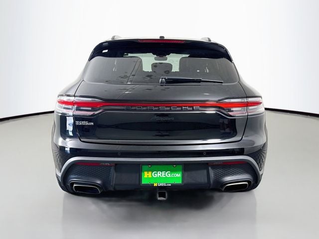 2022 Porsche Macan Base
