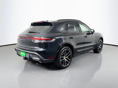 2022 Porsche Macan Base