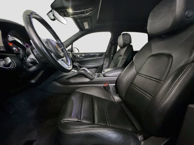2023 Porsche Cayenne Base