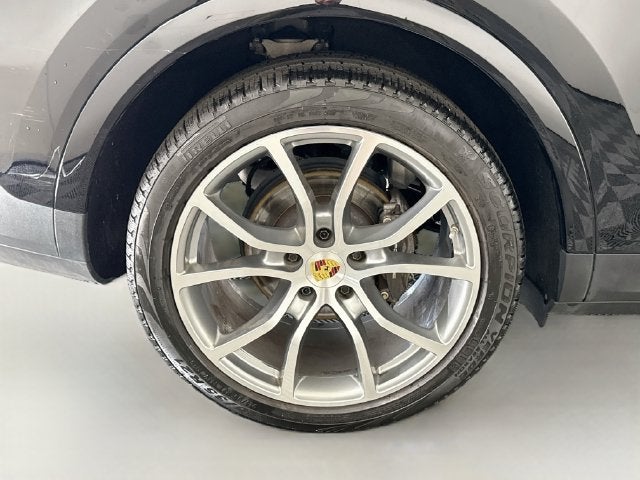 2023 Porsche Cayenne Base