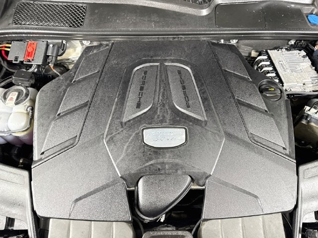 2023 Porsche Cayenne Base