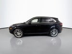 2023 Porsche Cayenne Base