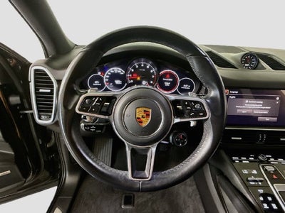 2023 Porsche Cayenne Base