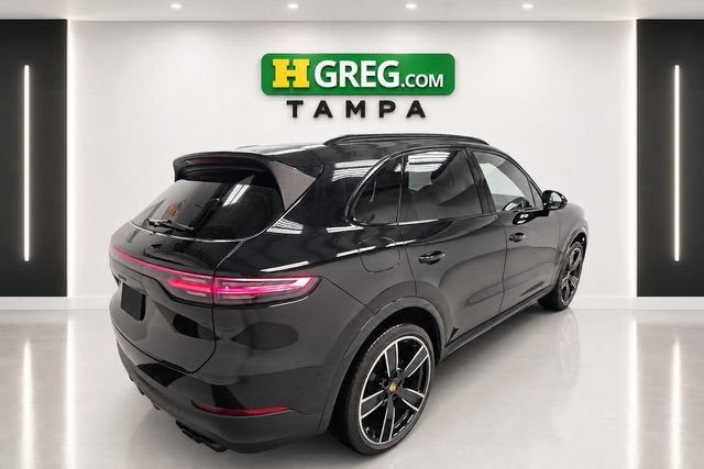 2023 Porsche Cayenne Base