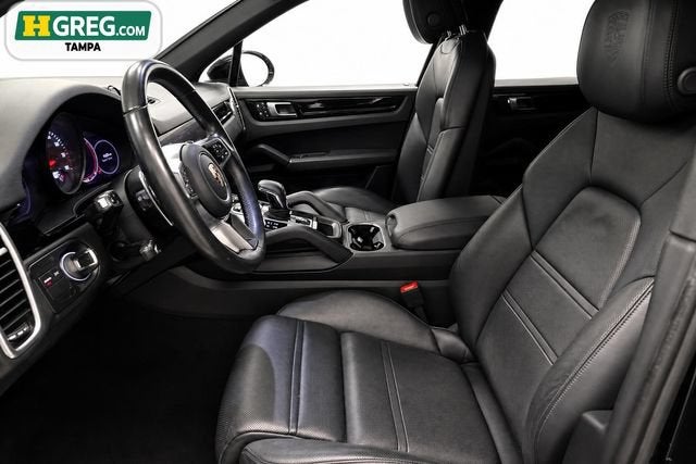 2023 Porsche Cayenne Base