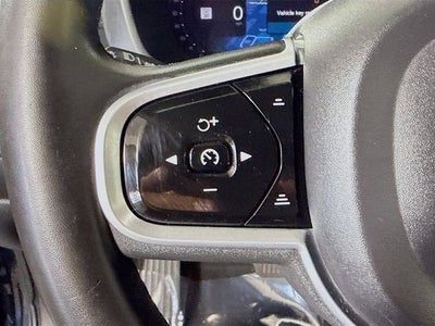 2023 Volvo XC60 B5 Ultimate Bright Theme