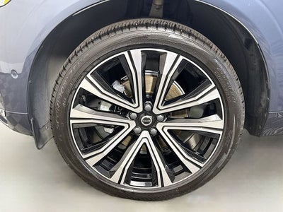 2023 Volvo XC60 B5 Ultimate Bright Theme