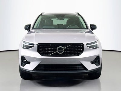 2026 Volvo XC40 B5 Plus