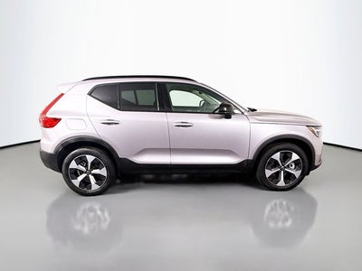 2026 Volvo XC40 B5 Plus