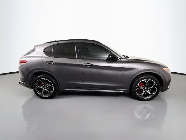 2023 Alfa Romeo Stelvio Veloce