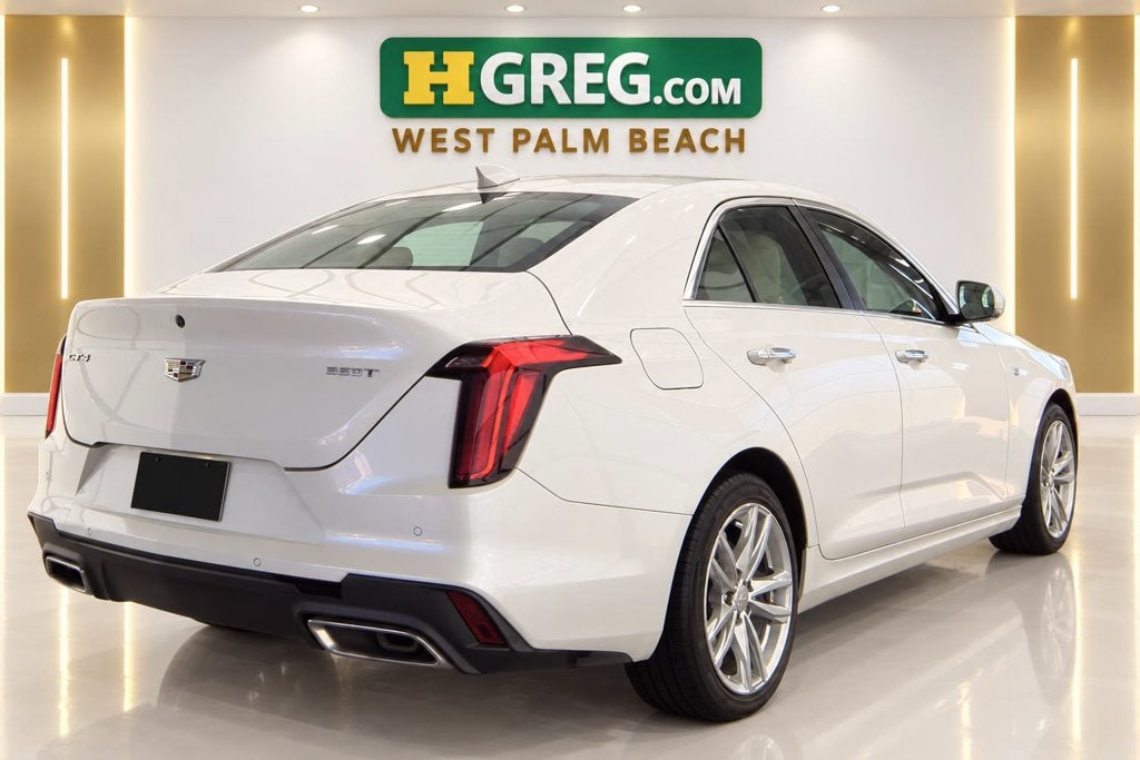 2022 Cadillac CT4 Luxury