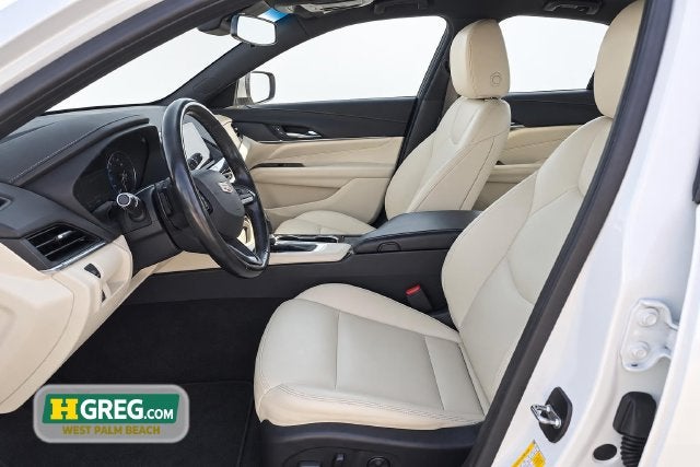 2022 Cadillac CT4 Luxury