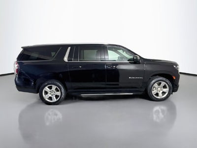 2023 Chevrolet Suburban LT