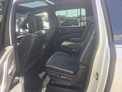 2023 Cadillac Escalade ESV Premium