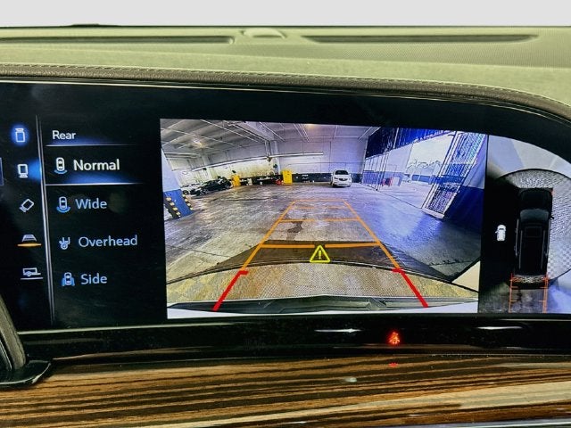 2023 Cadillac Escalade ESV Premium