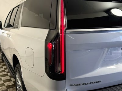 2023 Cadillac Escalade ESV Premium
