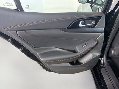 2022 Nissan Maxima SR