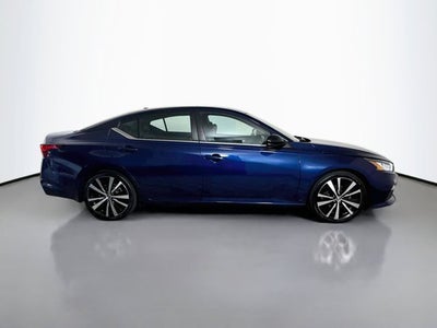 2022 Nissan Altima 2.0 SR