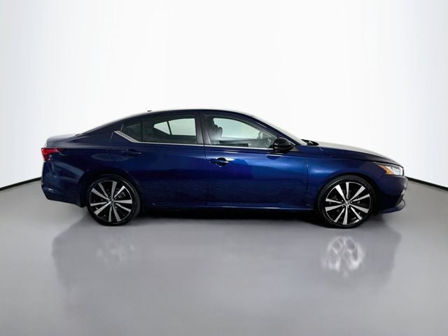 2022 Nissan Altima 2.0 SR