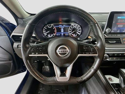2022 Nissan Altima 2.0 SR