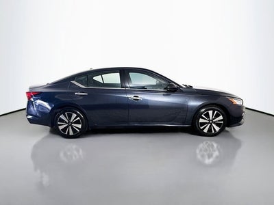 2020 Nissan Altima 2.5 SV